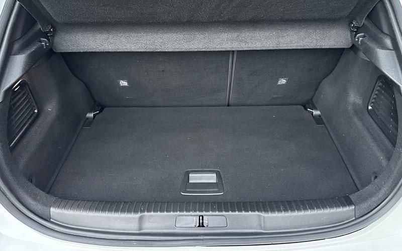 Used Vauxhall Mokka Elite 131 HP (96 kW) 2022 White SUV