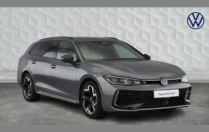 Used VW Passat R-line 147 HP (108 kW) 2025 Grey Estate