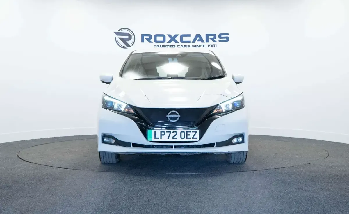 Used Nissan Leaf Acenta 110 kW (150 HP) 2022 White Hatchback