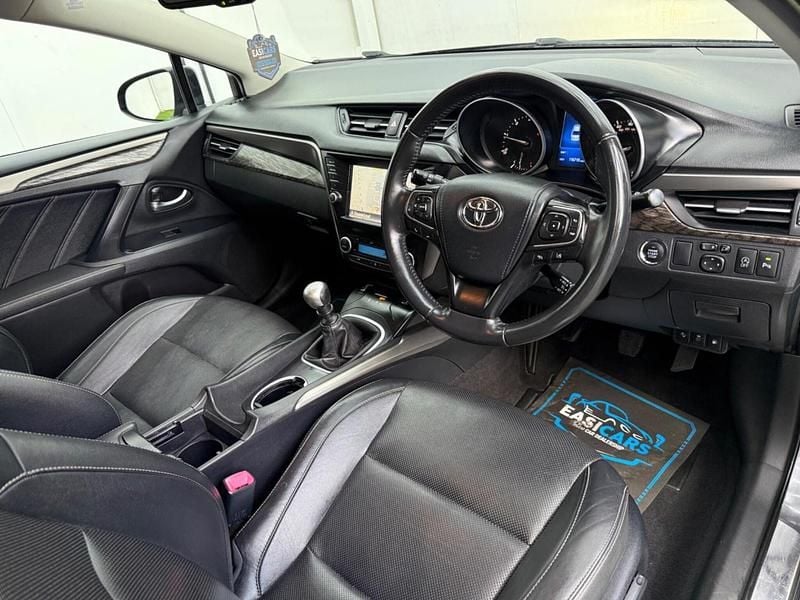 Used Toyota Avensis 2015 Grey Sedan