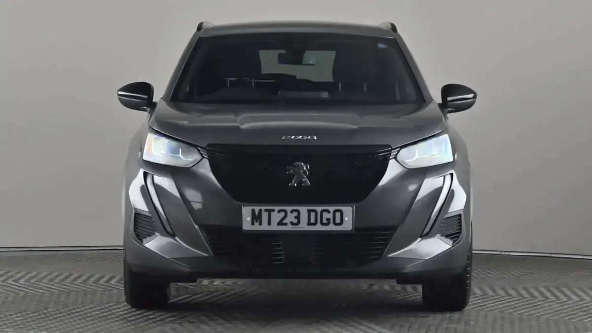 Second-hand Peugeot 2008 Active+ 101 CP (74 kW) 2023 Gri SUV