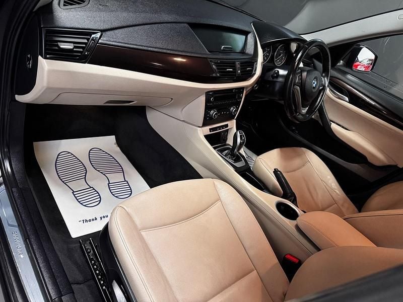 Begagnad BMW X1 xLine 2012 Svart SUV
