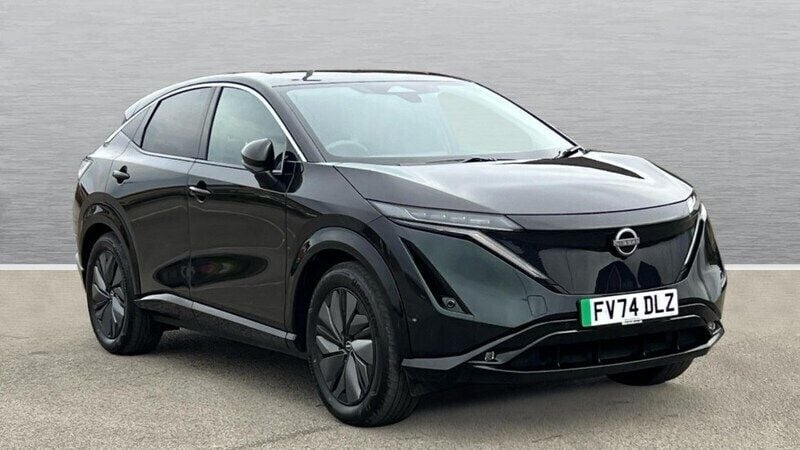 Green Used 2025 Nissan Ariya Evolve SUV | £31,406 (Good price) - Image 1/4