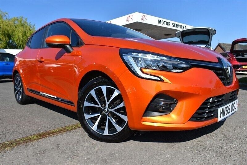 Orange Used 2019 Renault Clio IV Iconic Hatchback | £10,895 (Fair price) - Image 1/4