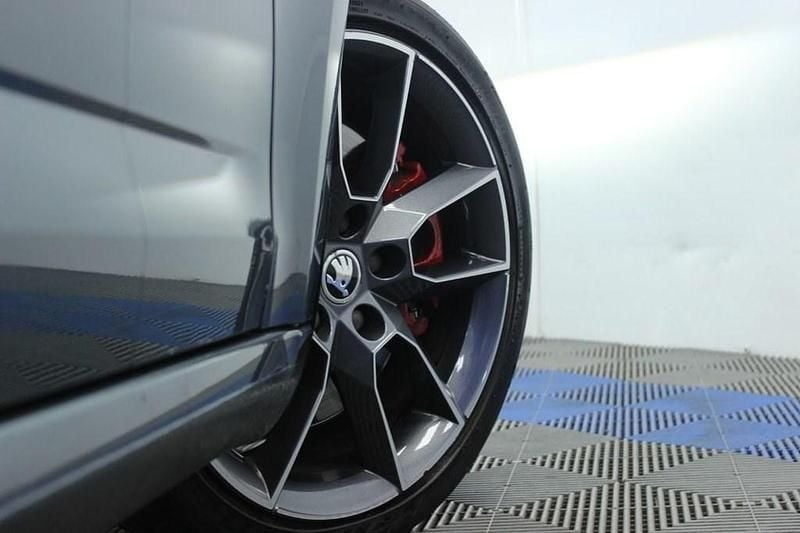 Used Skoda Octavia vRS 245 HP (180 kW) 2019 Grey Hatchback