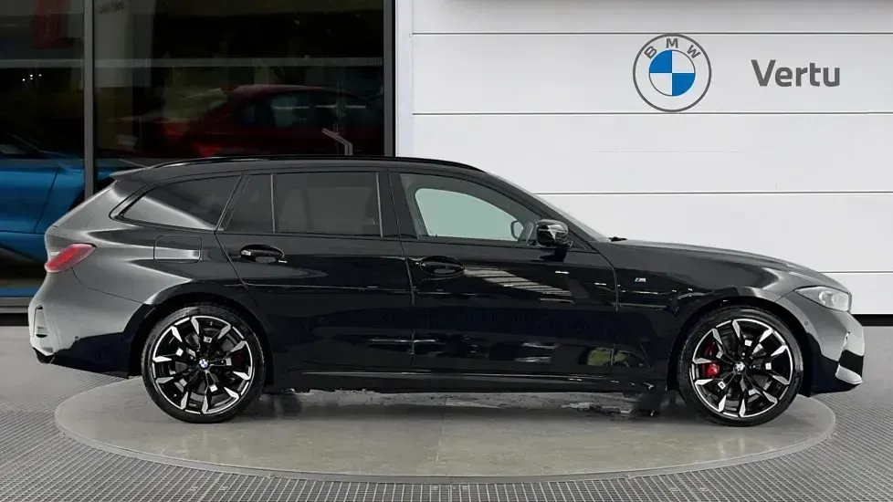 Used BMW 330 M Sport 292 HP (214 kW) 2025 Black Estate