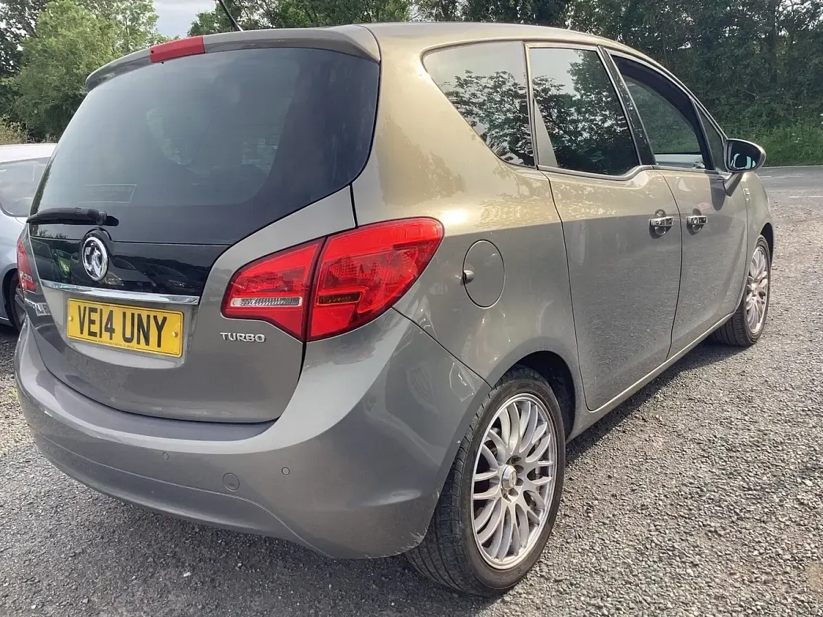 Used Vauxhall Meriva 2014 Brown MPV