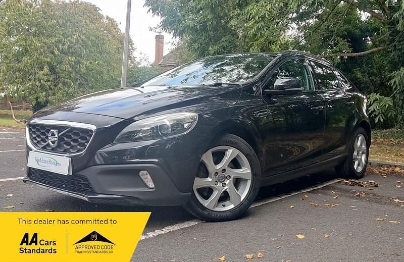 Black Used 2014 Volvo V40 CC Estate | £4,489 (Fair price) - Image 1/4
