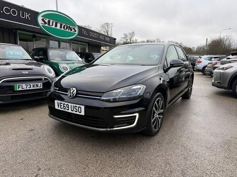 Black Used 2020 VW e-Golf Hatchback | £9,995 (Fair price) - Image 1/4