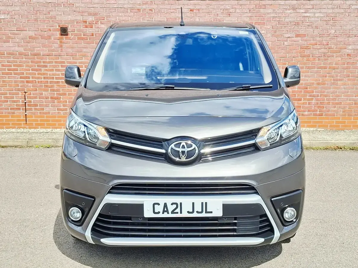 Used Toyota Proace Design 120 HP (88 kW) 2021 Grey MPV