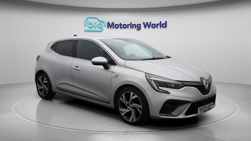 Used 2022 Renault Clio V RS Line Hatchback | £12,600 (Good price) - Image 1/4