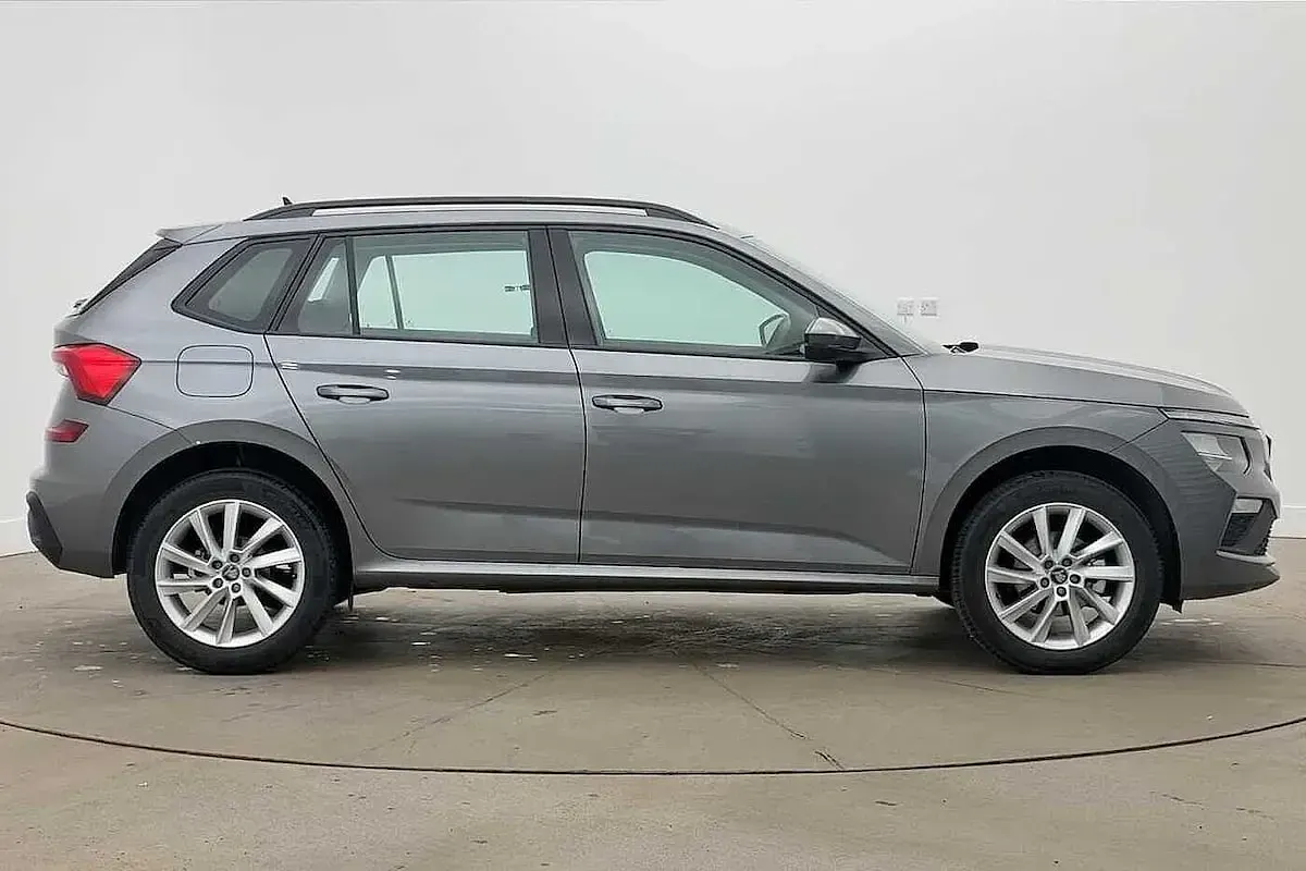 Used Skoda Kamiq SE 94 HP (69 kW) 2025 Graphite grey metallic SUV