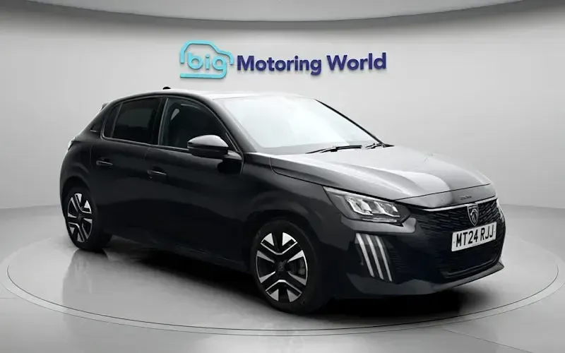 Used Peugeot 208 Allure 101 HP (74 kW) 2024 Black Hatchback