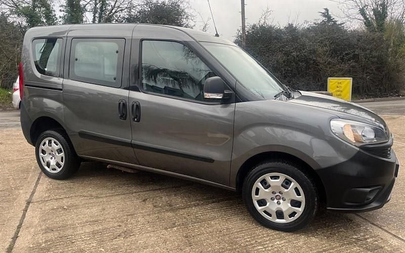 Used Fiat Doblò Pop 95 HP (69 kW) 2019 MPV