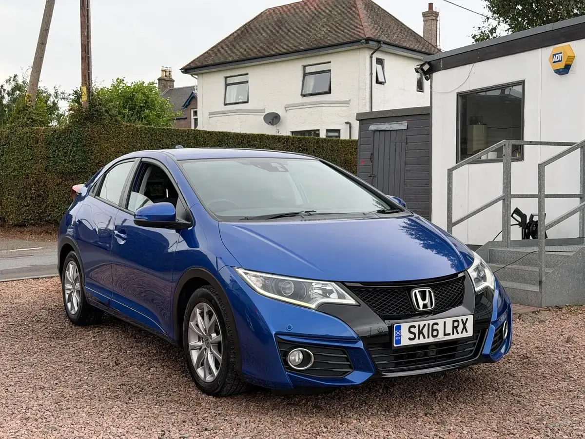 Used Honda Civic SE Plus 120 HP (88 kW) 2016 Blue Hatchback
