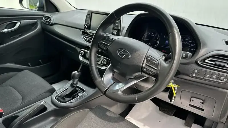 Used Hyundai i30 SE 2023 Blue Hatchback