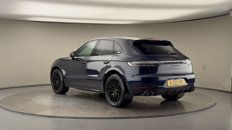Used Porsche Macan 380 HP (279 kW) 2021 Night blue SUV