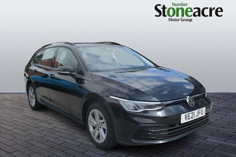 Used 2021 VW Golf VIII Life Estate | £12,750 (Fair price) - Image 1/1