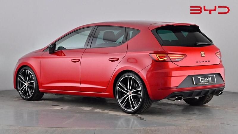 Used Seat Leon Cupra 290 290 HP (213 kW) 2020 Desire red Hatchback