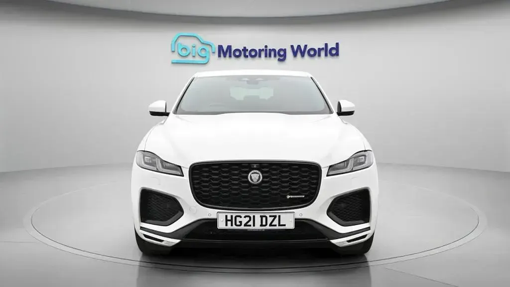 Used Jaguar F-Pace R-Dynamic 300 HP (220 kW) 2021 White SUV