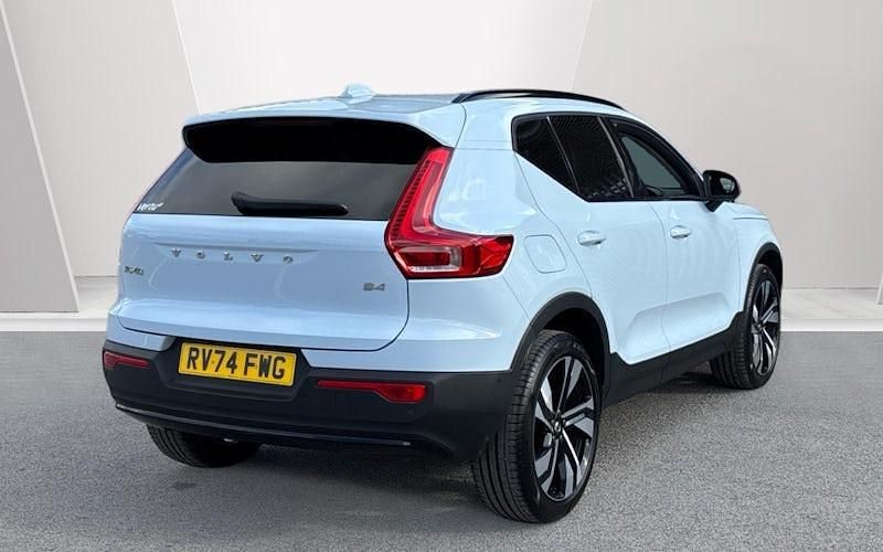 Used Volvo XC40 Ultra 197 HP (144 kW) 2025 SUV