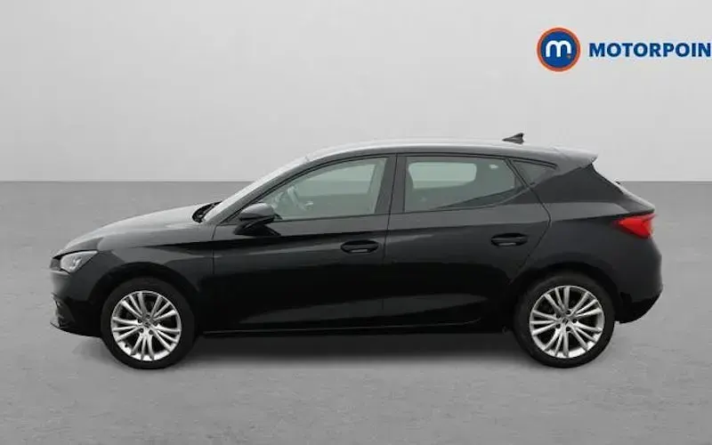 Used Seat Leon SE Dynamic 110 HP (80 kW) 2023 Hatchback