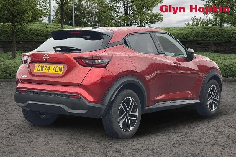 Used Nissan Juke N-Connecta 114 HP (83 kW) 2025 Red SUV