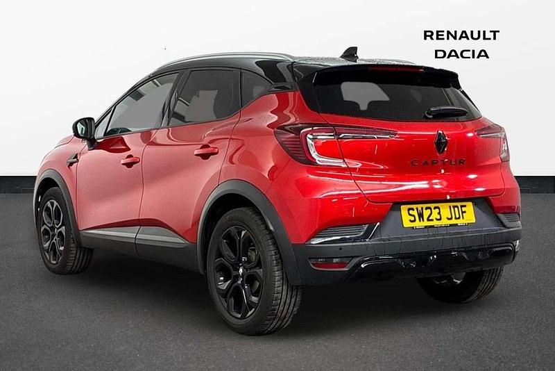 Used Renault Captur Rive Gauche 91 HP (66 kW) 2023 Flame red  SUV