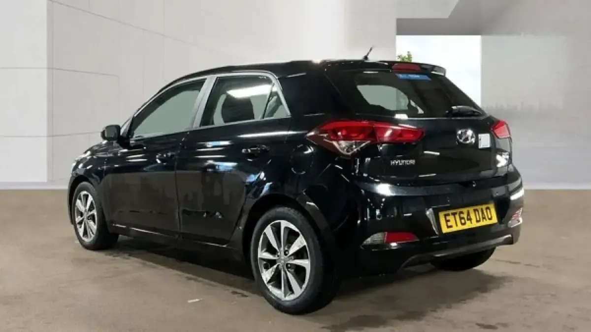 Used Hyundai i20 SE 100 HP (73 kW) 2015 Black Hatchback