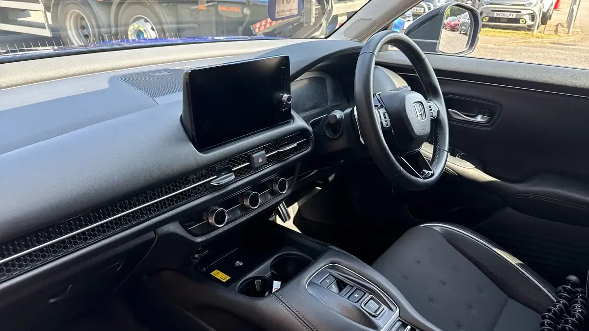 Used Honda ZR-V Hybrid 184 HP (135 kW) 2024 Premium  still night SUV
