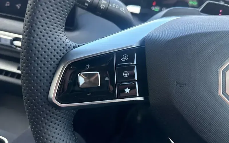 New MG MG4 EV 117 kW (160 HP) 2026 Grey Hatchback