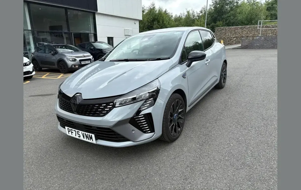 Used Renault Clio Esprit Alpine 145 HP (106 kW) 2026 Grey Hatchback