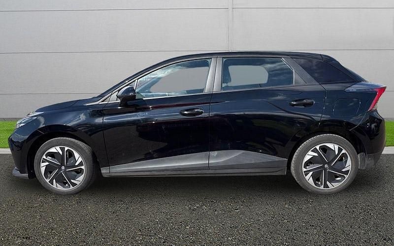 Used MG MG4 EV SE 150 kW (204 HP) 2024 Hatchback