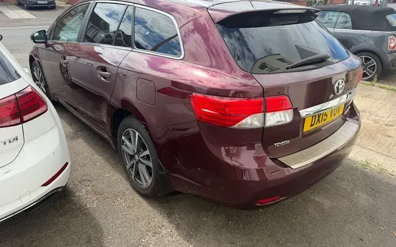Used Toyota Avensis Business Edition 126 HP (92 kW) 2014 Estate