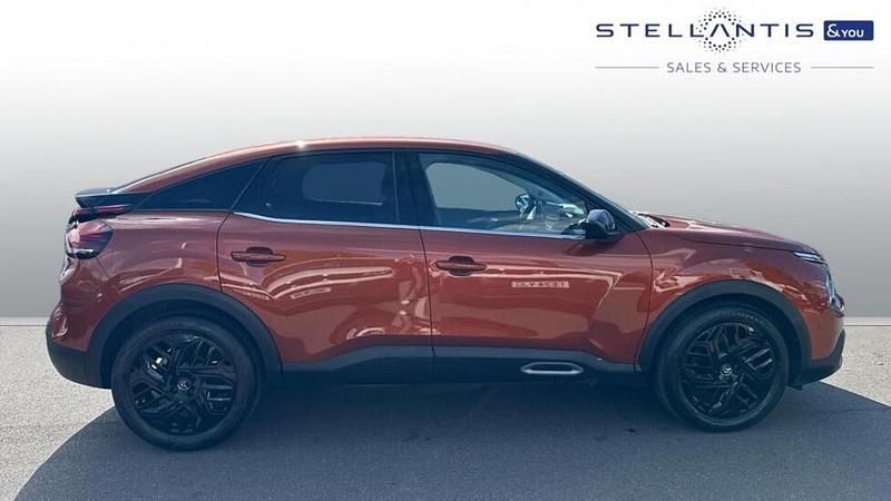 Brown Used 2022 Citroën C4 PureTech Hatchback | £12,930 (Fair price) - Image 1/4