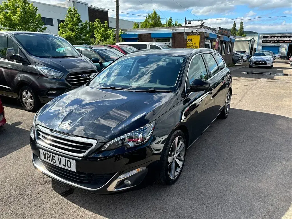 Usado Peugeot 308 Allure 2016 Preto Carrinha