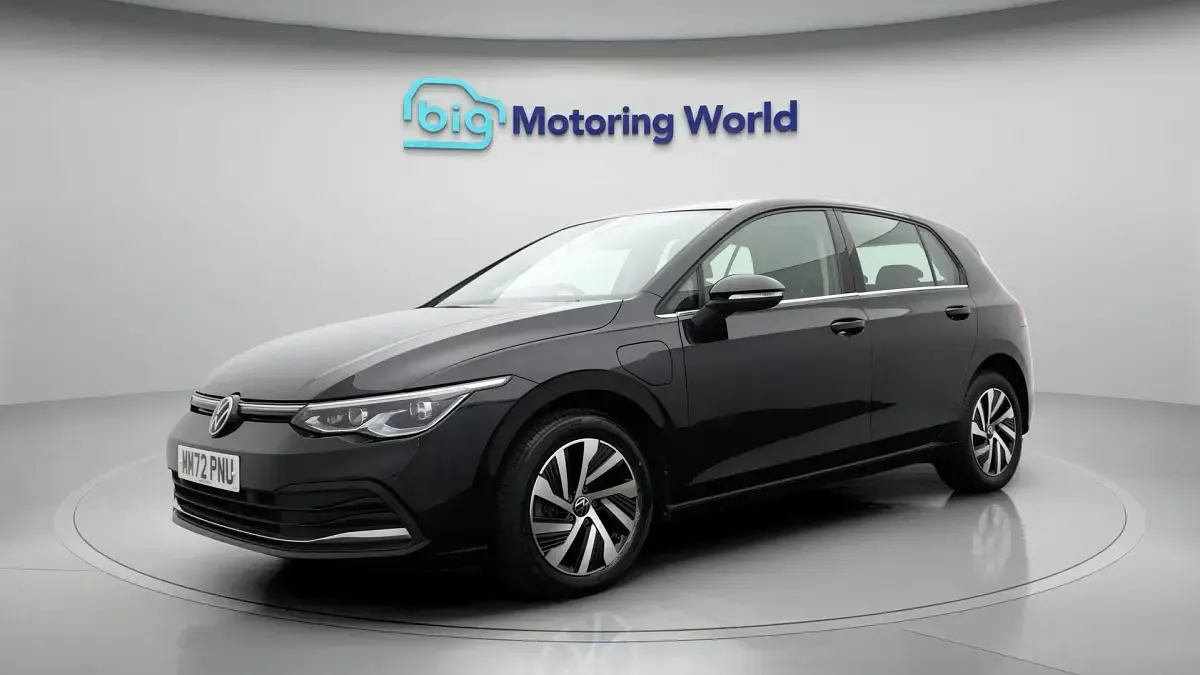 Used VW Golf VIII Style 201 HP (147 kW) 2022