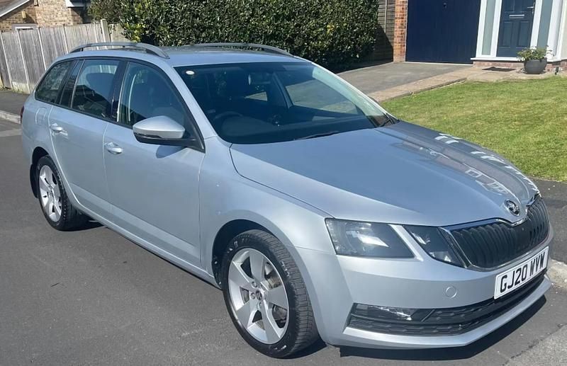 Used Skoda Octavia SE Drive 150 HP (110 kW) 2020 Silver Estate