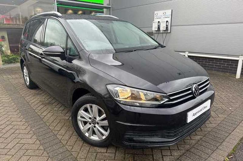 Used VW Touran Family 150 HP (110 kW) 2021 Black MPV