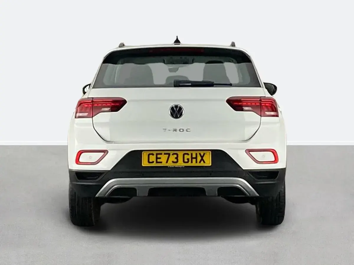Used VW T-Roc Life 150 HP (110 kW) 2023 White SUV