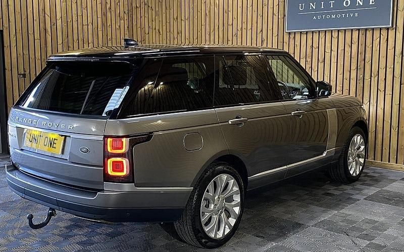 Used Land Rover Range Rover Vogue SE 258 HP (189 kW) 2018 Silver SUV