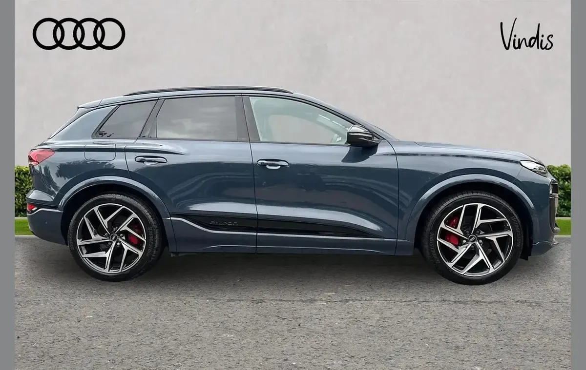 Used Audi Q6 e-tron Advanced 284 kW (387 HP) 2024 Blue SUV