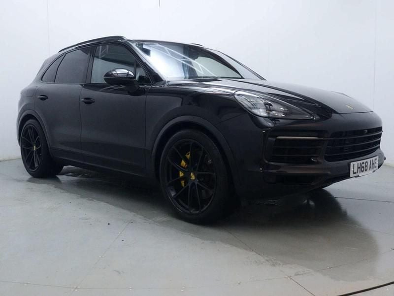 Used Porsche Cayenne 440 HP (323 kW) 2018 Black SUV