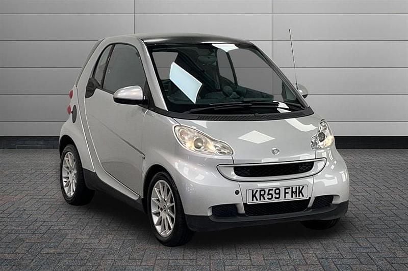 Silver Used 2009 Smart ForTwo Coupé Passion Coupe | £2,495 (Good price) - Image 1/4