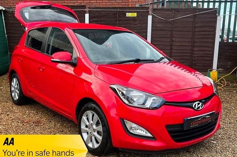 Used 2012 Hyundai i20 Active Hatchback | £4,695 (Fair price) - Image 1/1