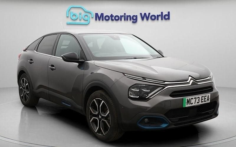 Usado Citroën e-C4 Shine 100 kW (136 HP) 2023 Citadino