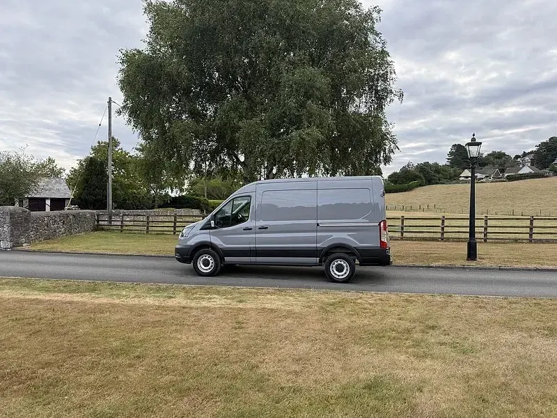 New Ford E-Transit 135 kW (184 HP) 2025 Grey matter (solid colour) Van
