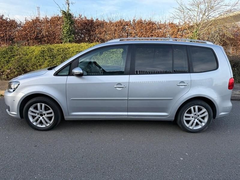 Used VW Touran SE 105 HP (77 kW) 2014 Silver MPV
