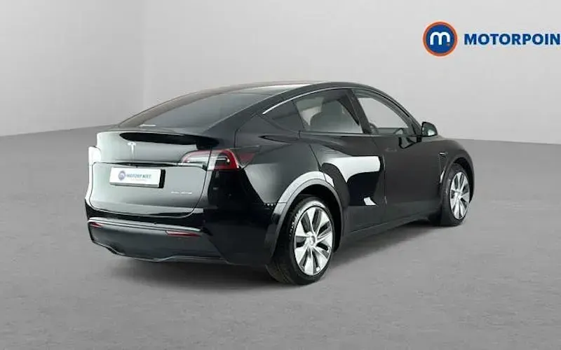 Used Tesla Model Y Long Range AWD 286 kW (389 HP) 2025 SUV