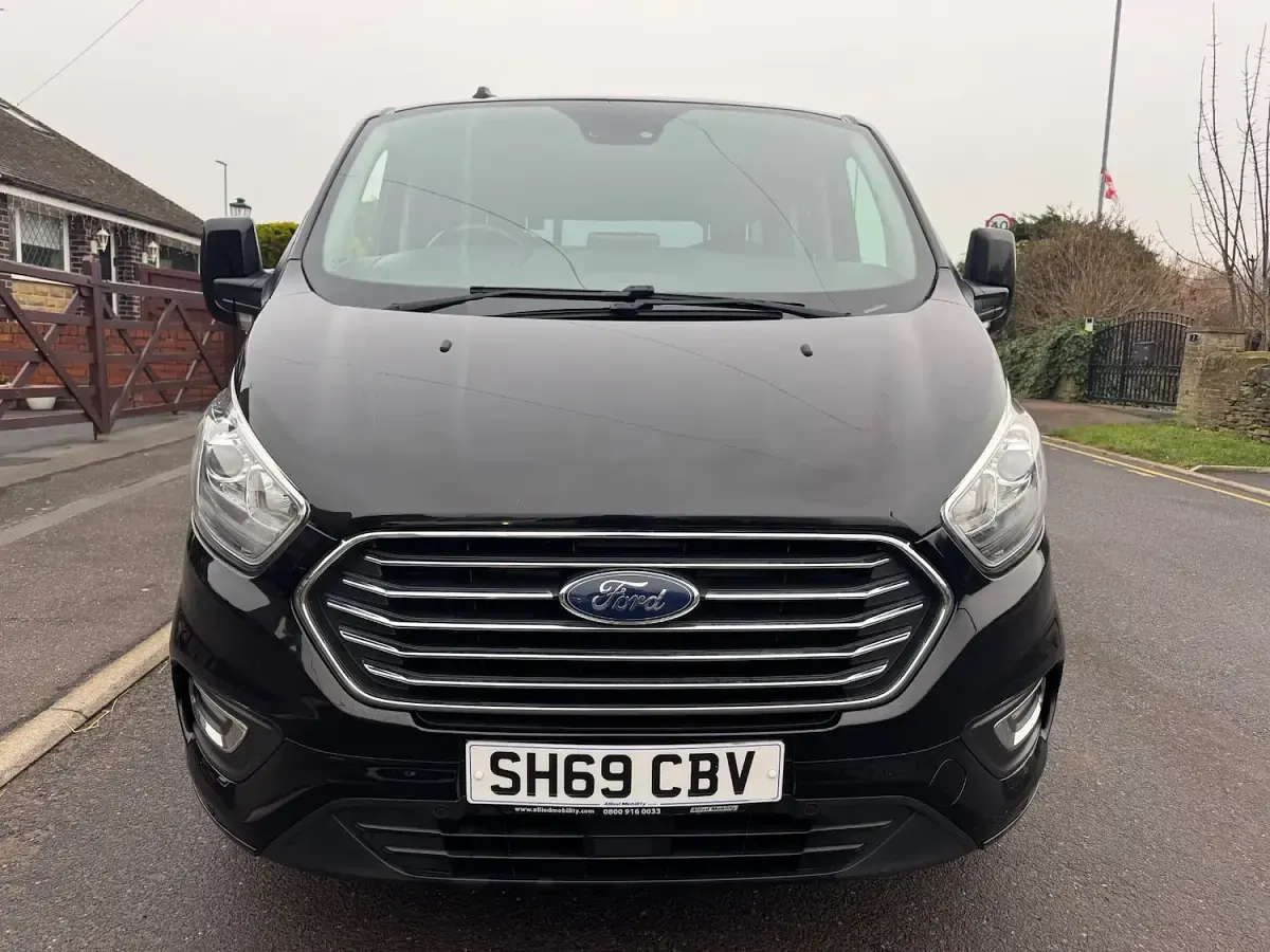 Used Ford Tourneo Custom Titanium 2019 Black Van